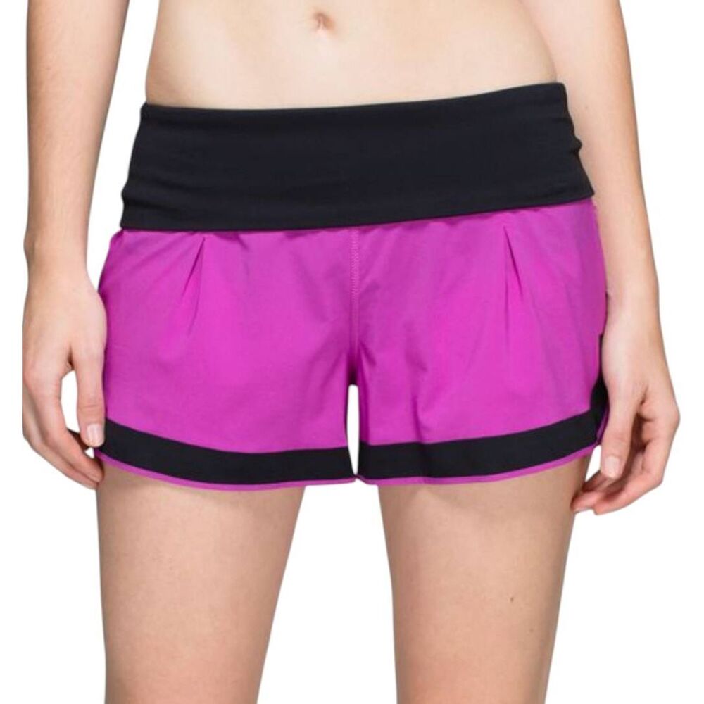 LULULEMON ATHLETICA Ready To Roll Short Size 8 in Ultra Violet/Black Szie 8